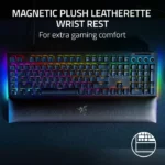 Razer BlackWidow V4 Mechanical Gaming Keyboard: Green Switches Tactile & Clicky, Chroma RGB, 6 Macro Keys, Magnetic Wrist Rest, Doubleshot ABS Keycaps, Roller & Media Keys - Black - الصورة 6