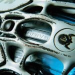 GravaStar Mercury M1 Pro Wireless Gaming Mouse - Battle Worn Silver Mist Version with 4K Dongle - الصورة 5