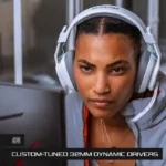 ⁦Astro A10 PlayStation Challenger Wired Gaming Headset For PC,Xbox,PS5,Switch & Mobile Devices - White⁩ - الصورة ⁦4⁩